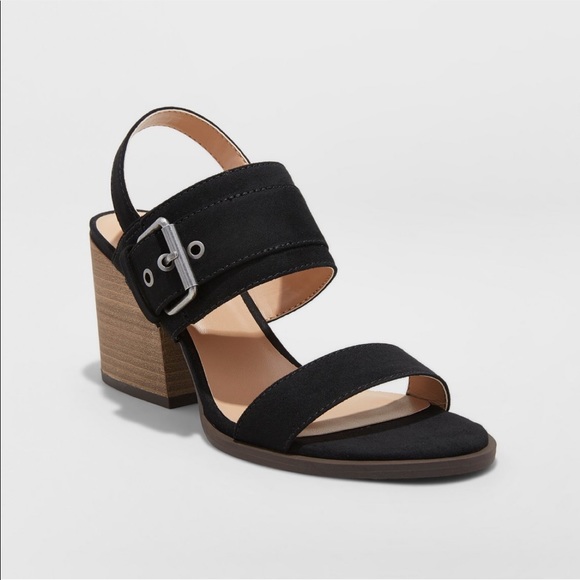 Universal Thread Shoes - NWT Universal Thread 7.5 Buckled Heeled Sandals